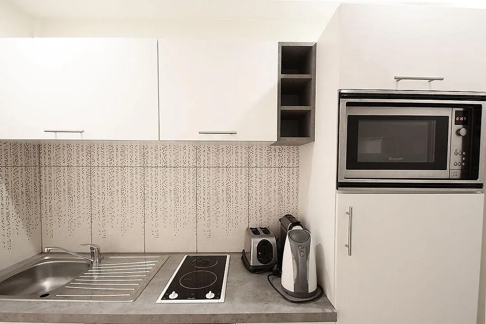 Bridgestreet Champs Elysees Apartment *